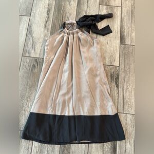 Muccia Elegant Two-Tone Halter Dress